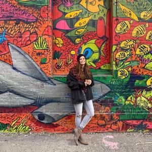 Meet your Posher, Caroline